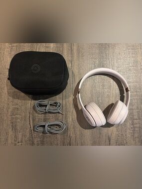 Beats by Dr. Dre Solo 4 Wireless On-Ear Headphones